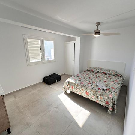 Hotel Hostal Cisne Sant Antoni de Portmany Exterior foto