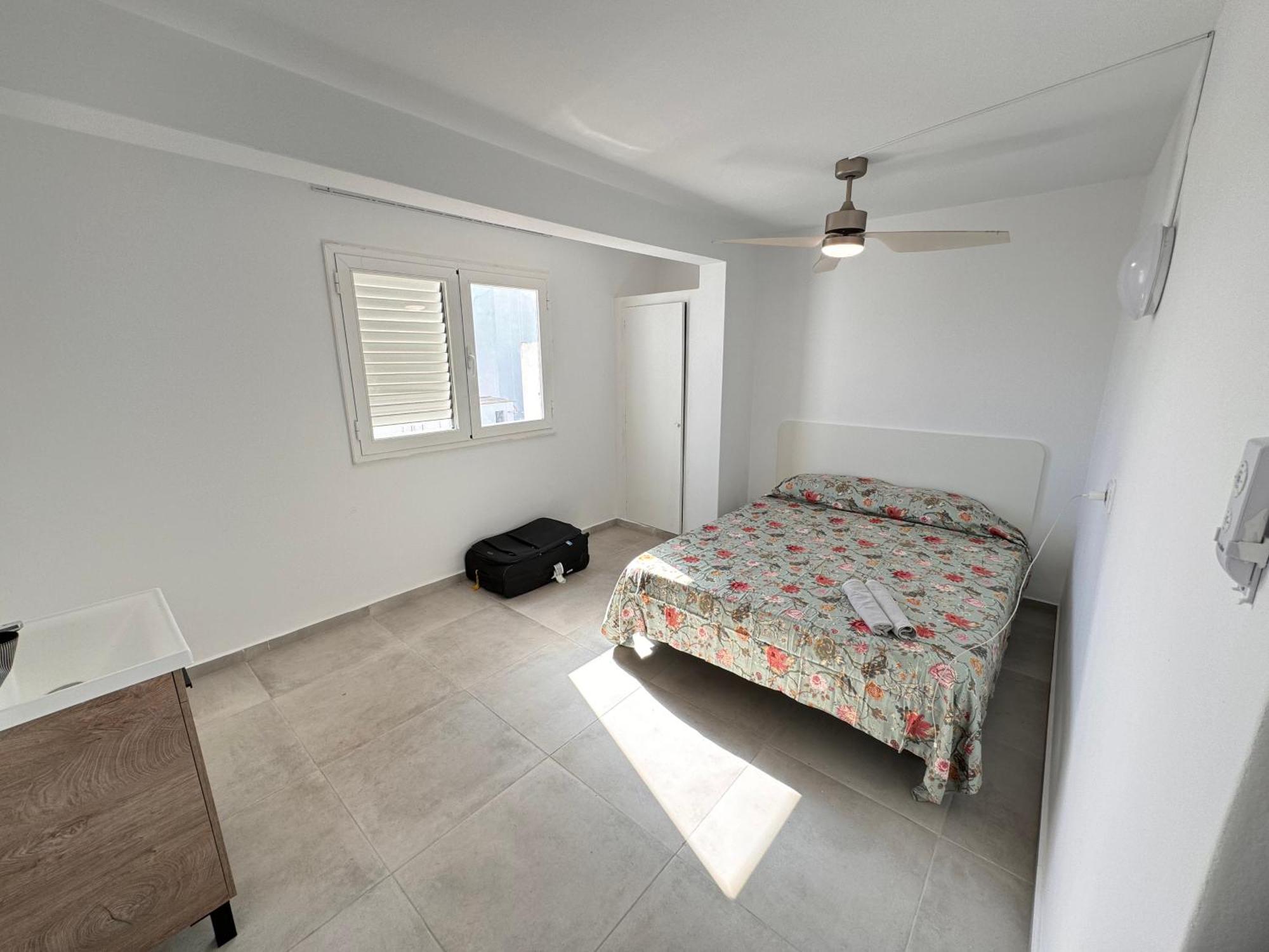 Hotel Hostal Cisne Sant Antoni de Portmany Exterior foto